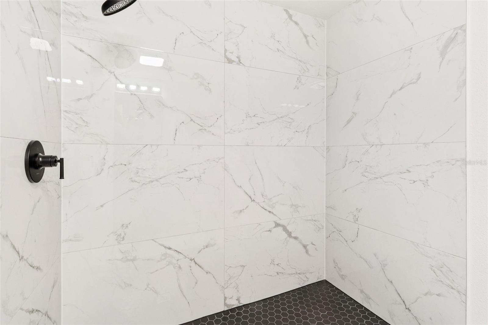 Image 15 of 23 For 1430 James Avenue