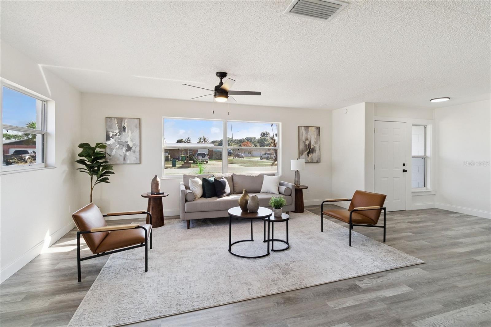 Image 4 of 23 For 1430 James Avenue