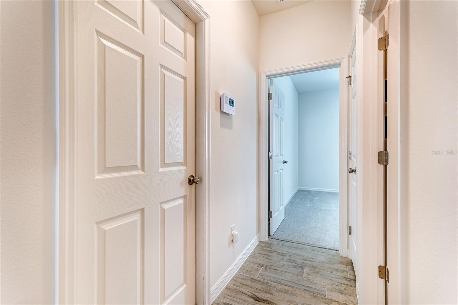 Image 15 of 72 For 3090 Suraj Circle