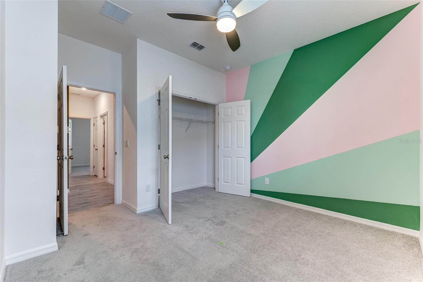 Image 23 of 72 For 3090 Suraj Circle