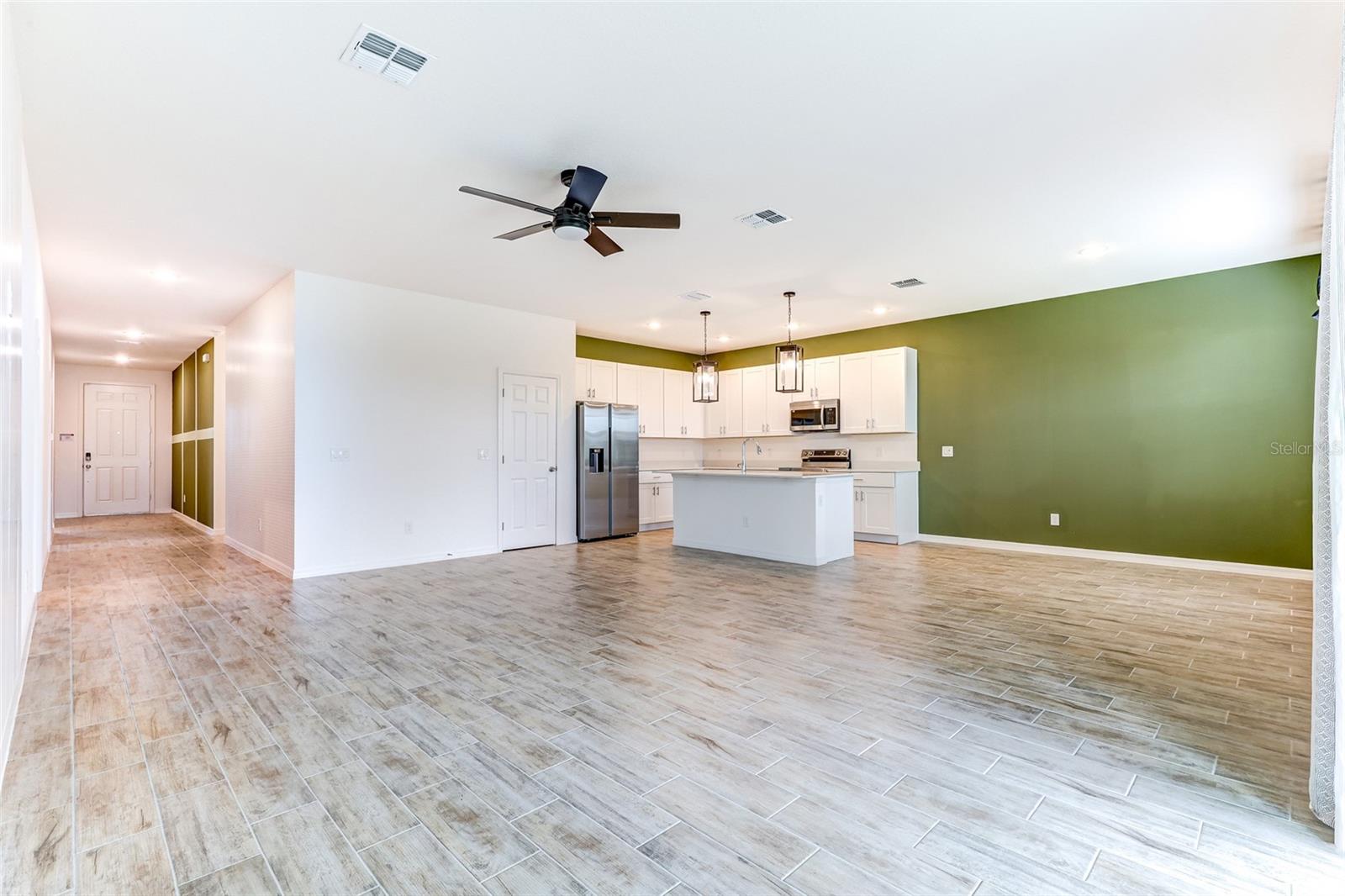 Image 27 of 72 For 3090 Suraj Circle