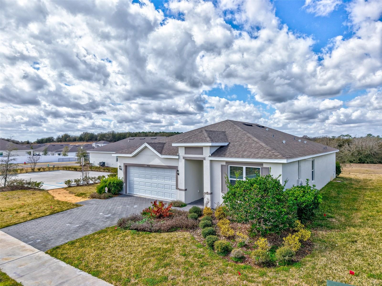 Image 3 of 72 For 3090 Suraj Circle