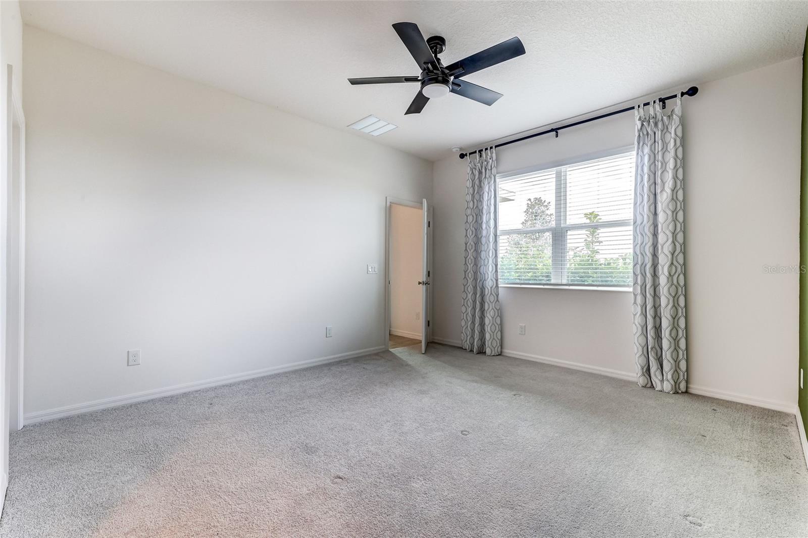 Image 37 of 72 For 3090 Suraj Circle