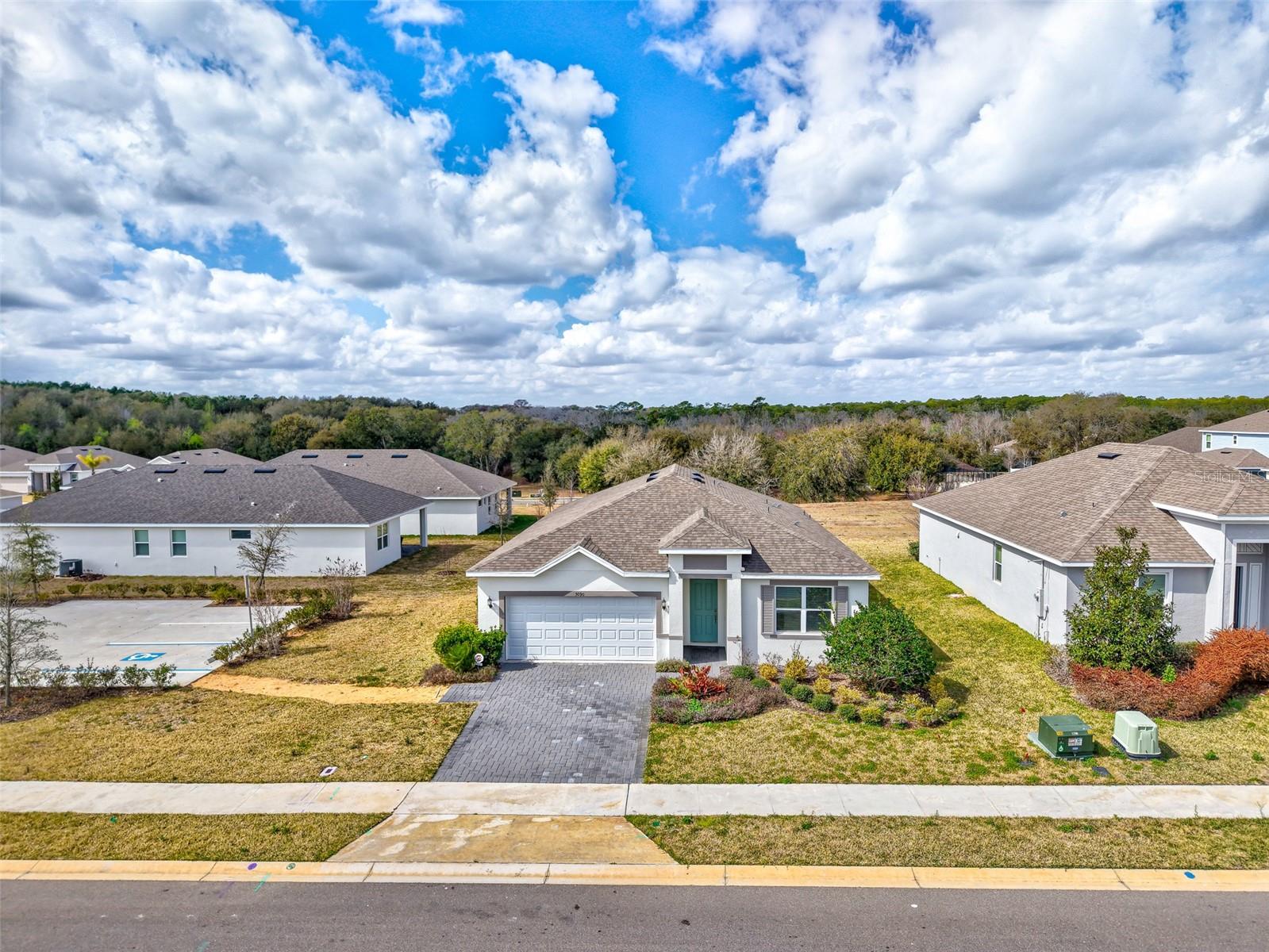 Image 4 of 72 For 3090 Suraj Circle