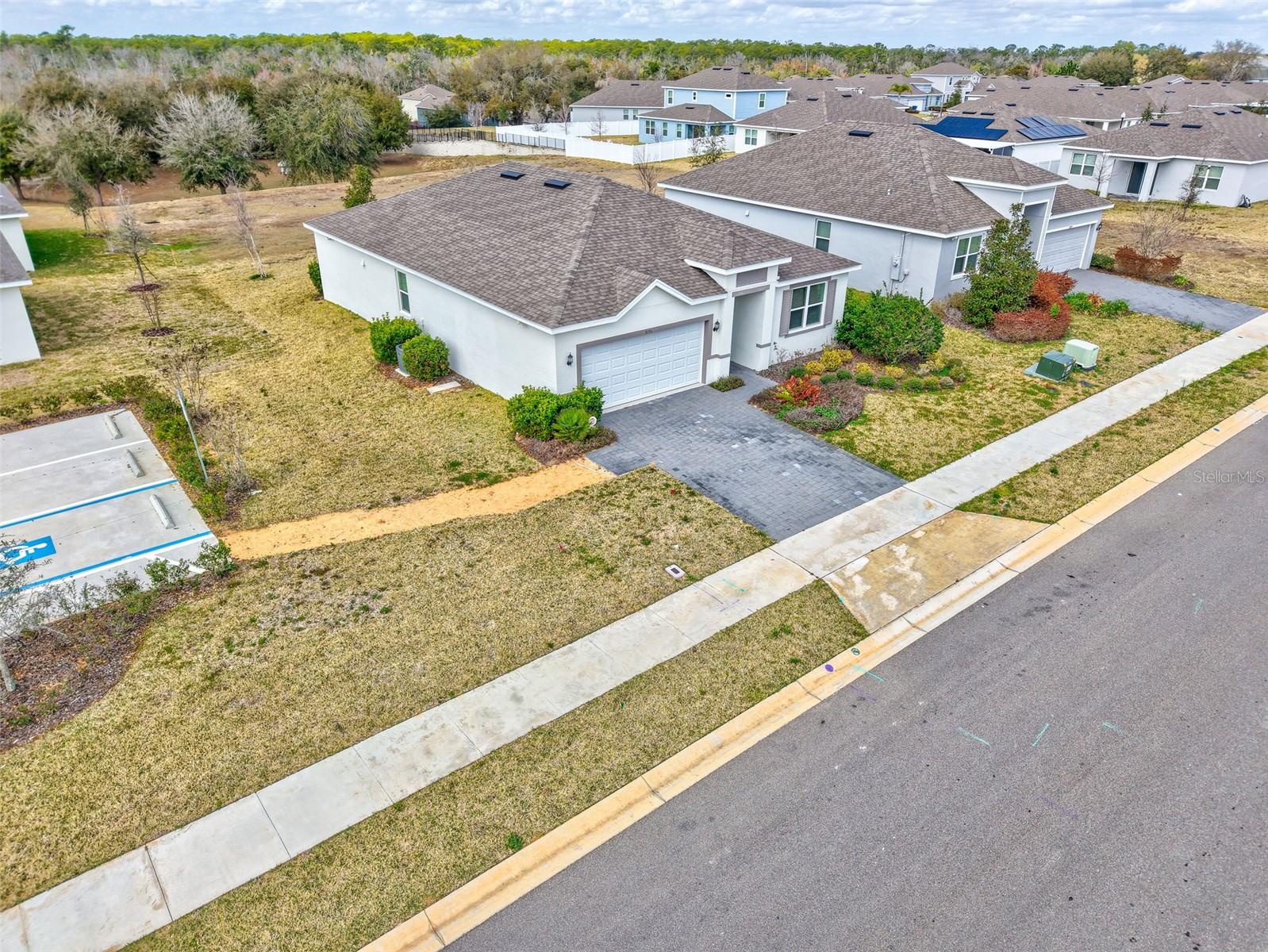 Image 48 of 72 For 3090 Suraj Circle