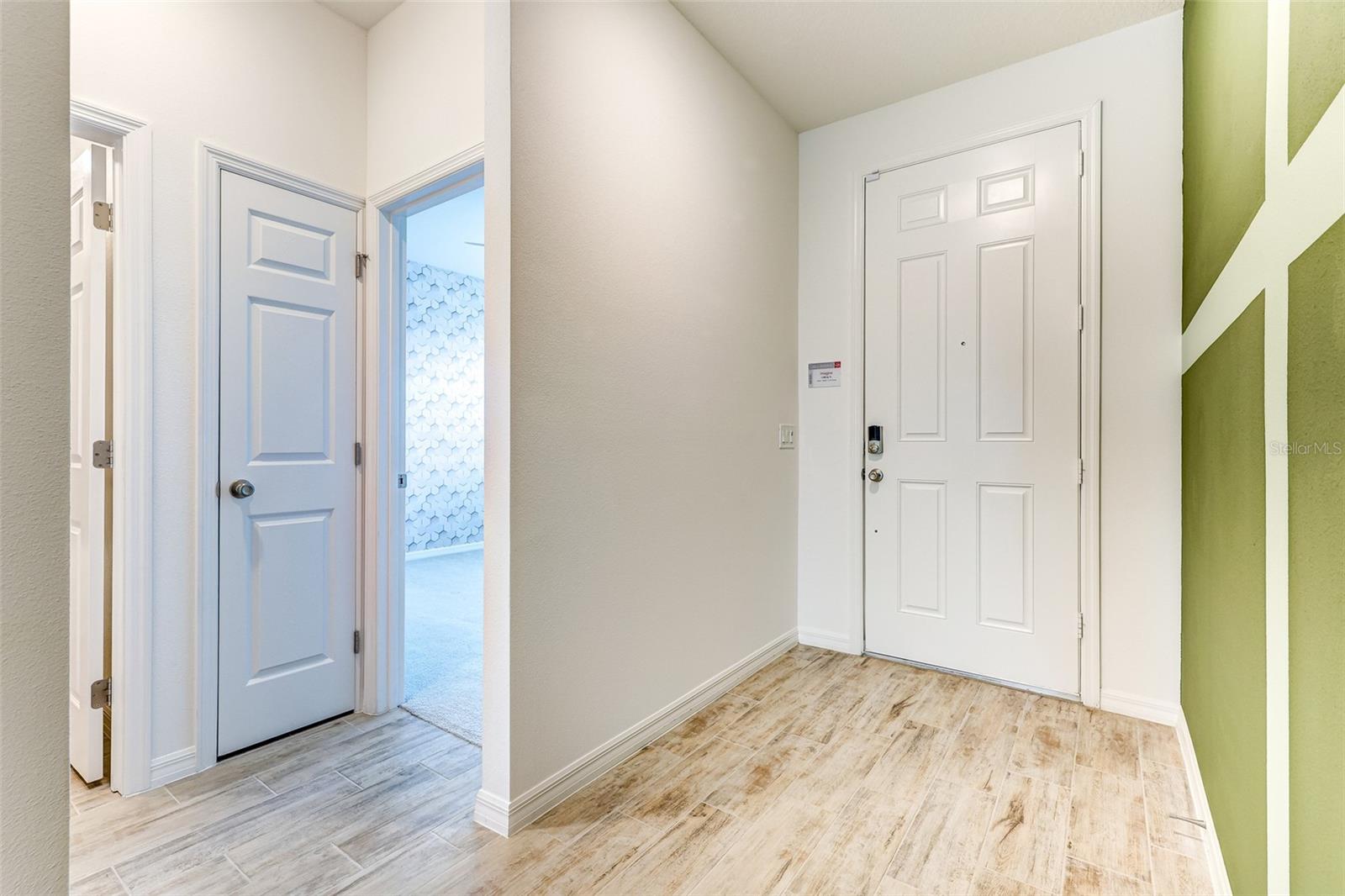 Image 7 of 72 For 3090 Suraj Circle