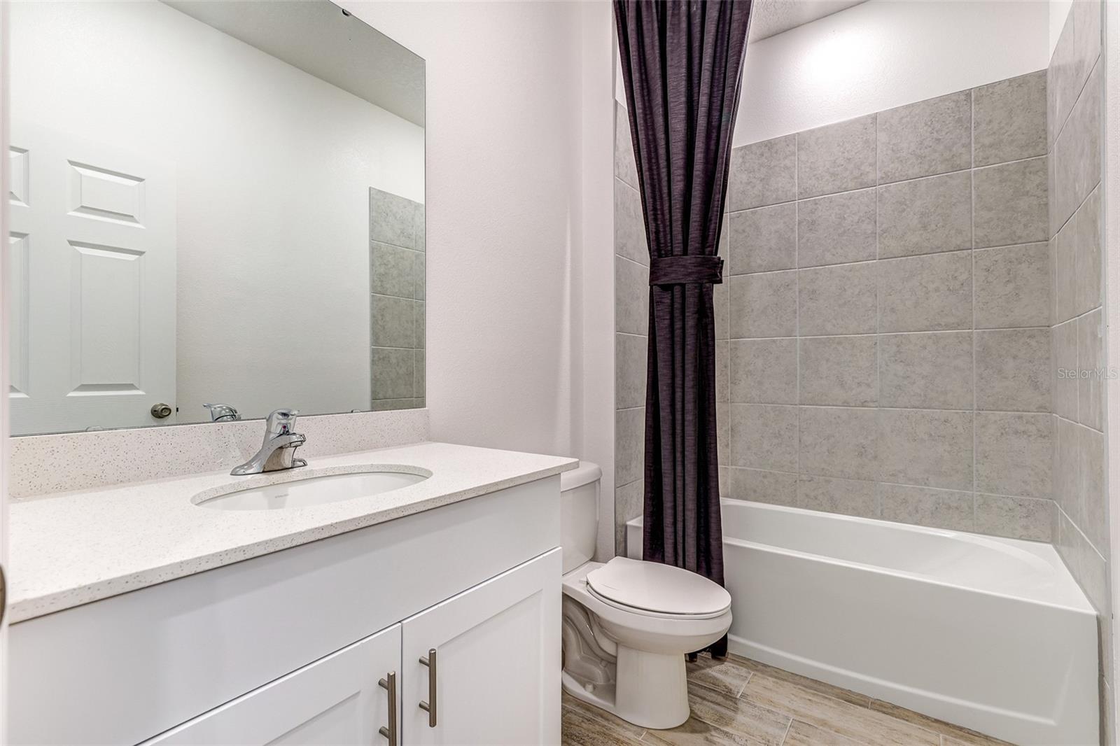 Image 9 of 72 For 3090 Suraj Circle