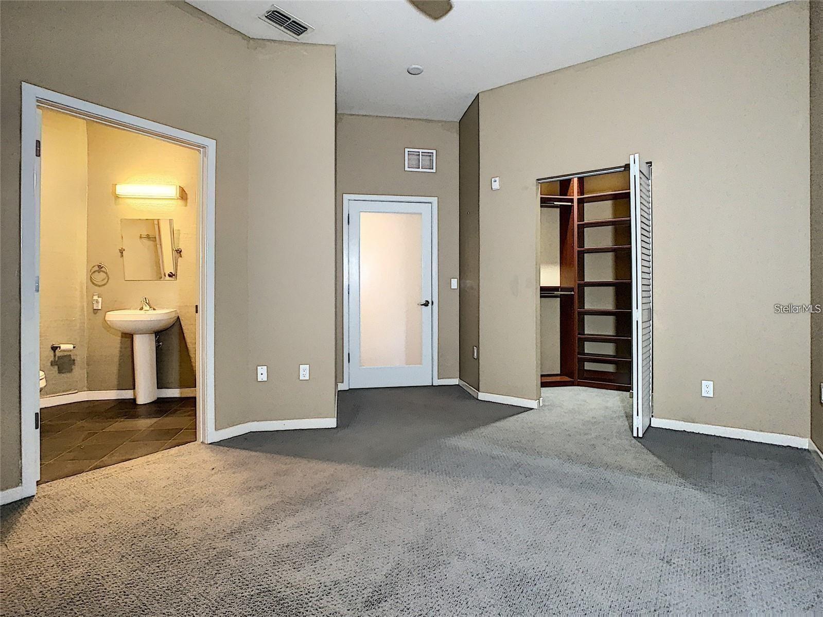 Image 15 of 30 For 1 Eola Drive 11