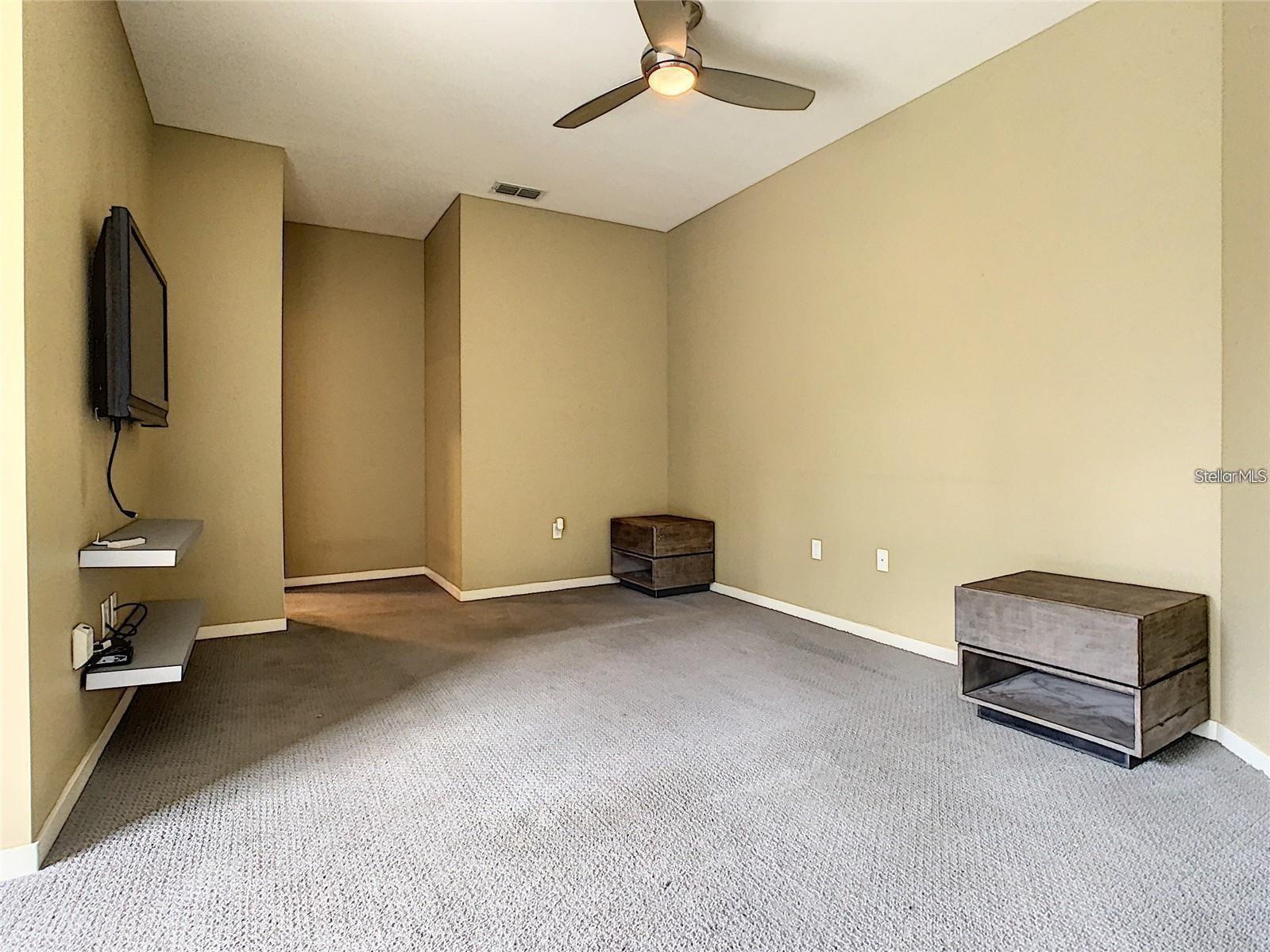 Image 26 of 30 For 1 Eola Drive 11