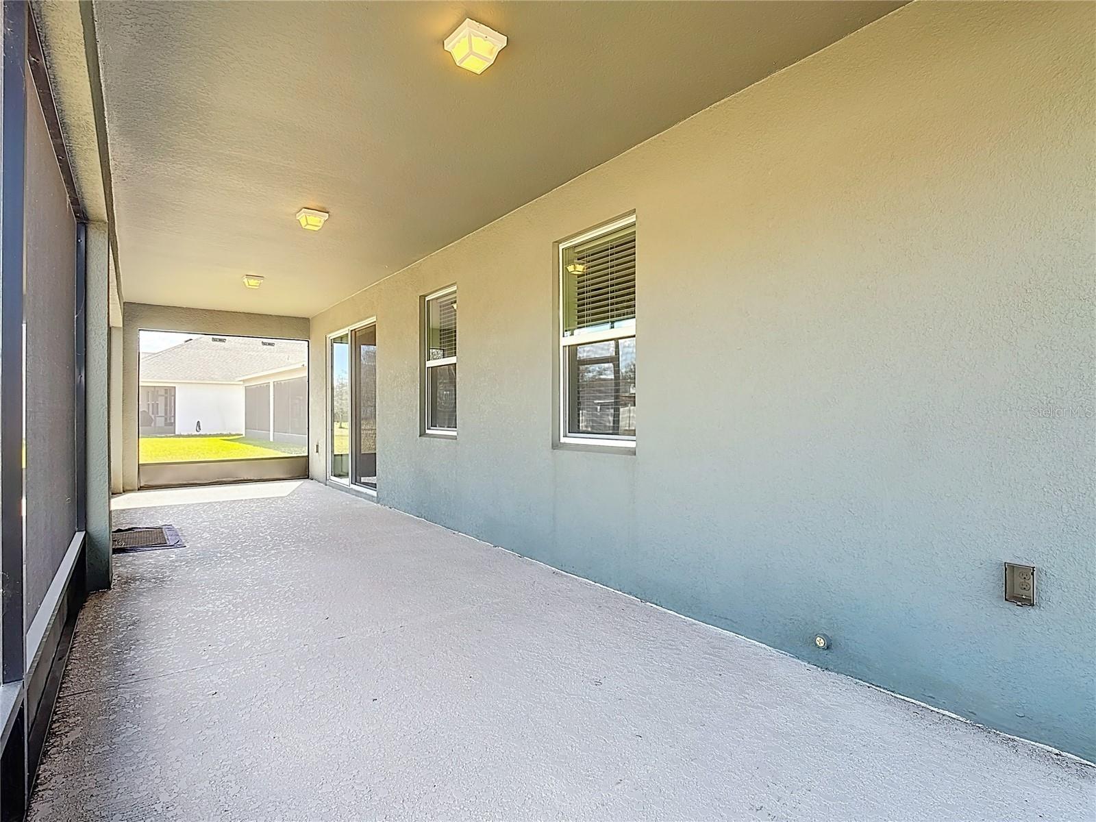 Image 33 of 39 For 1813 Castleton Dr