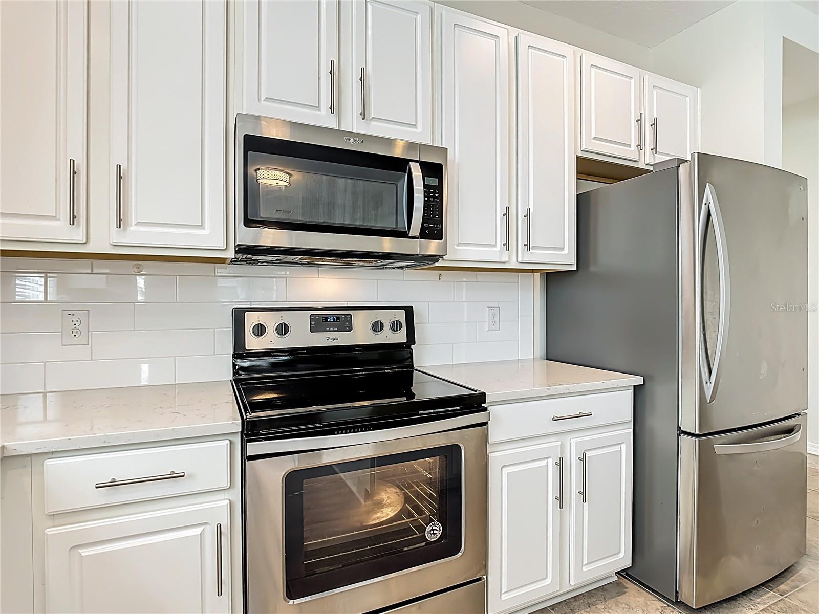 Image 5 of 39 For 1813 Castleton Dr