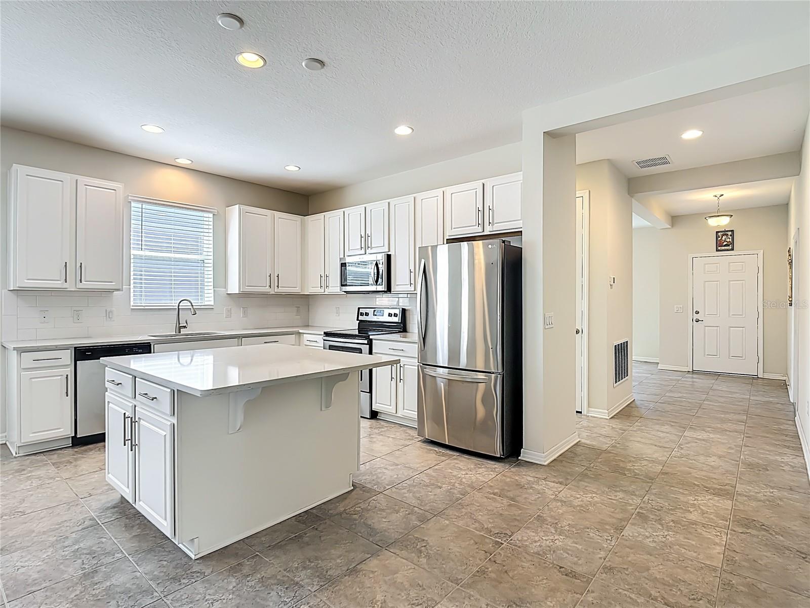 Image 9 of 39 For 1813 Castleton Dr