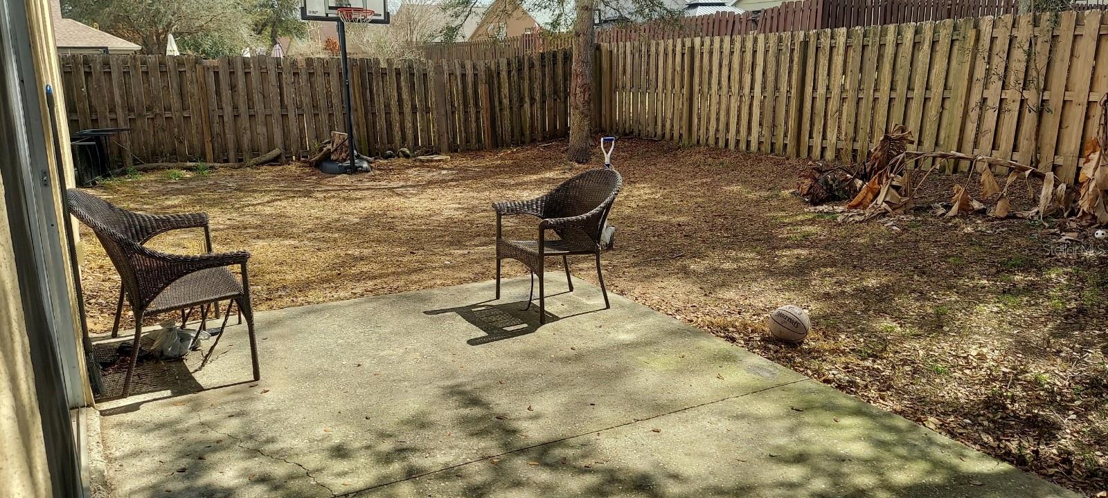 Image 10 of 13 For 1124 Bluegrass Drive