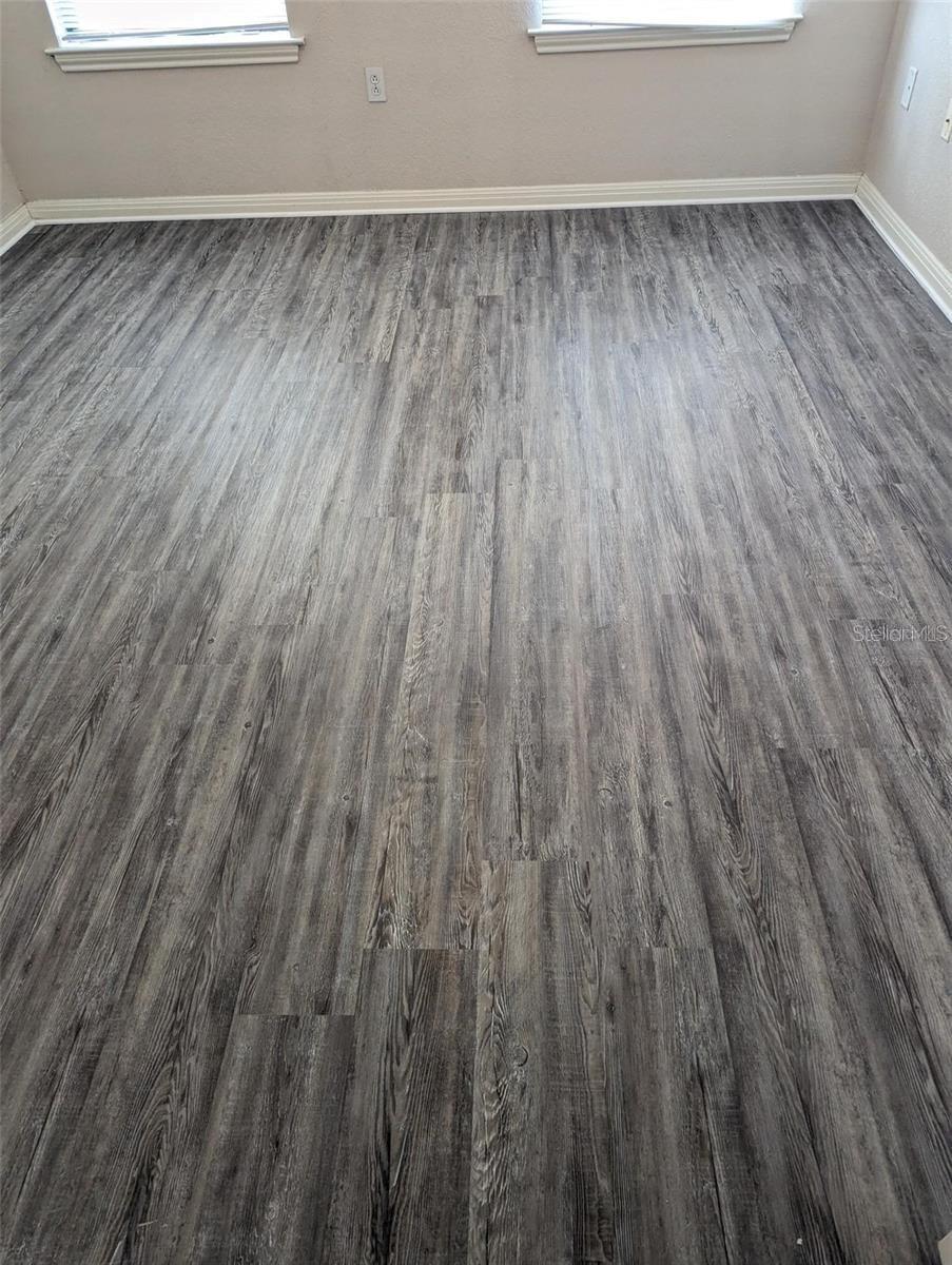 Image 16 of 20 For 911 Orange Avenue 427