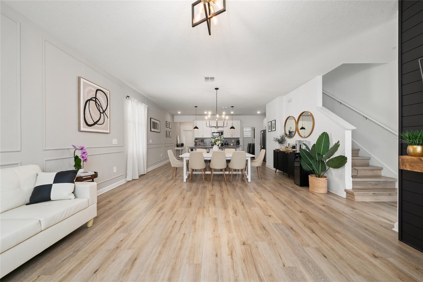 Image 11 of 43 For 3040 Park Vale Road