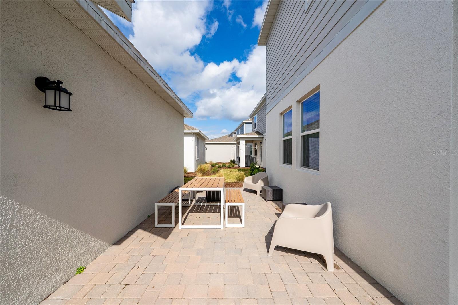 Image 28 of 43 For 3040 Park Vale Road