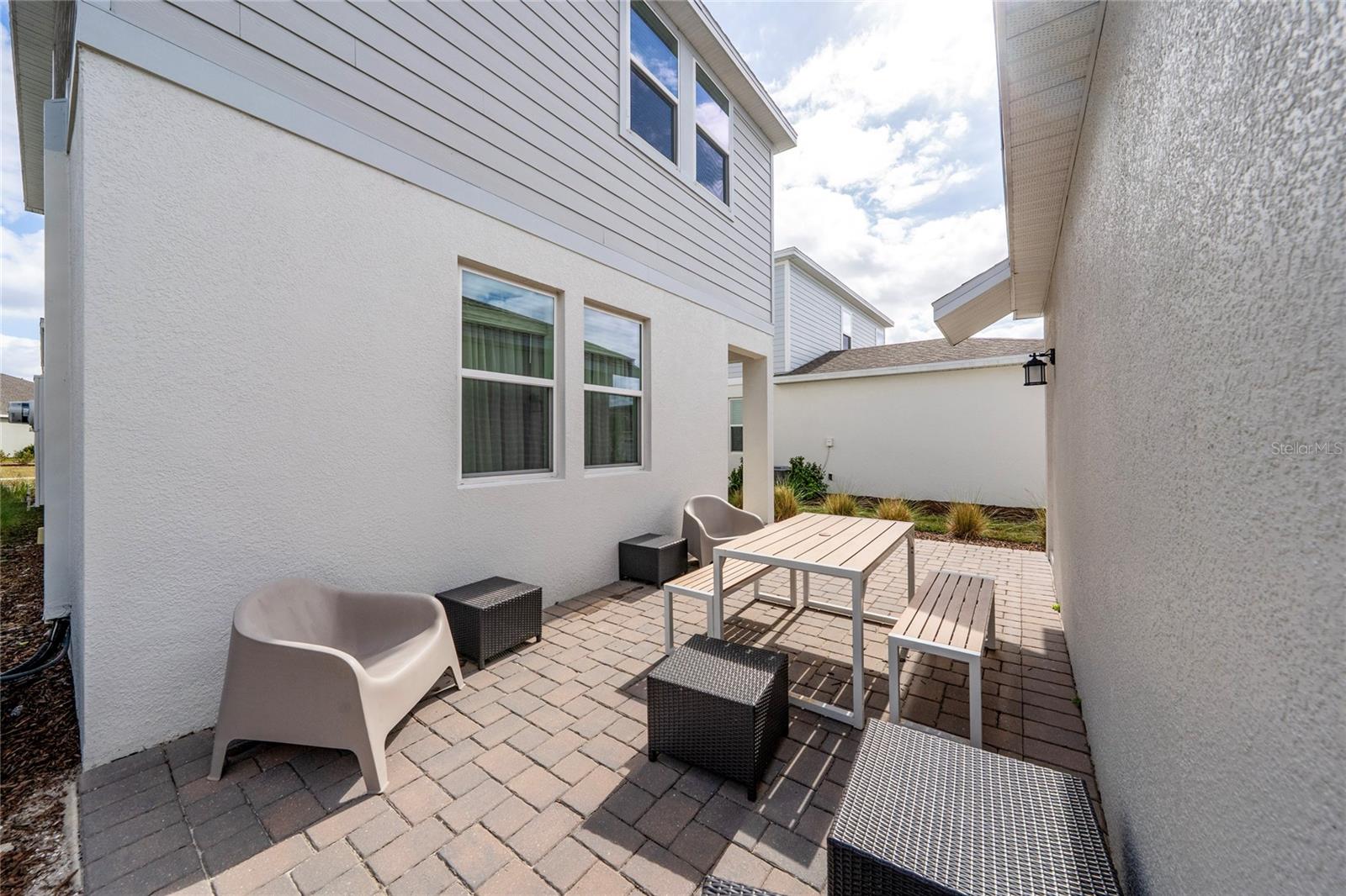 Image 29 of 43 For 3040 Park Vale Road