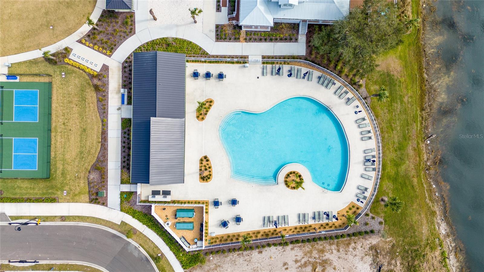 Image 41 of 43 For 3040 Park Vale Road