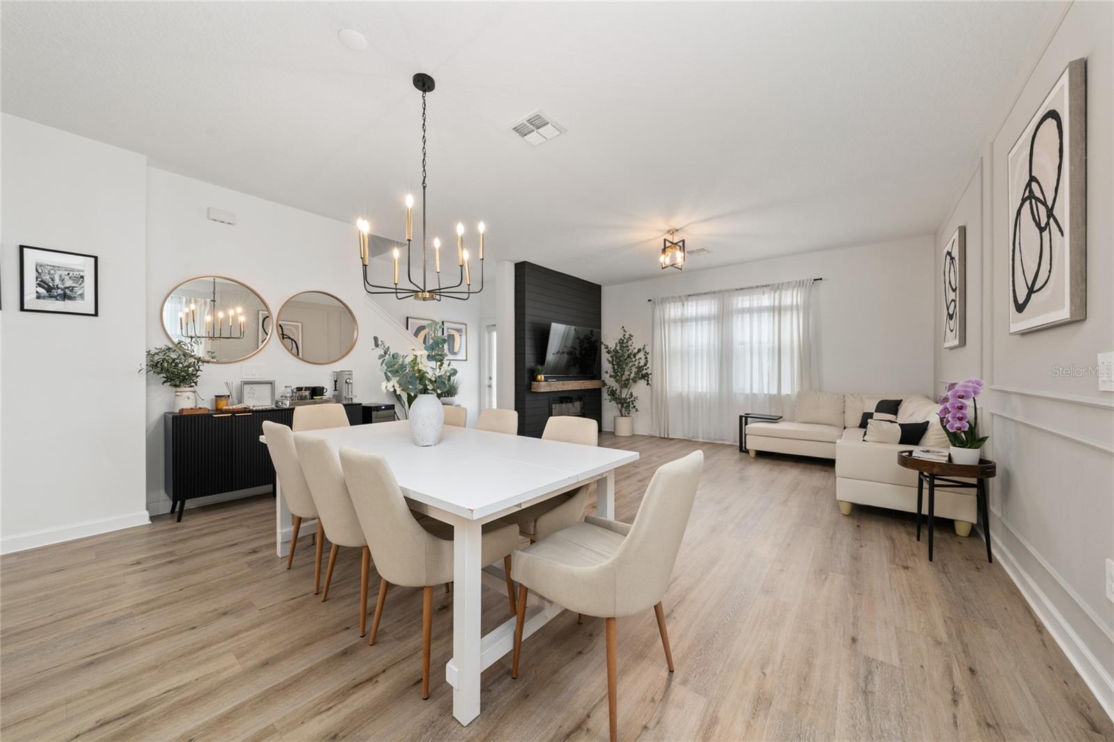 Image 9 of 43 For 3040 Park Vale Road