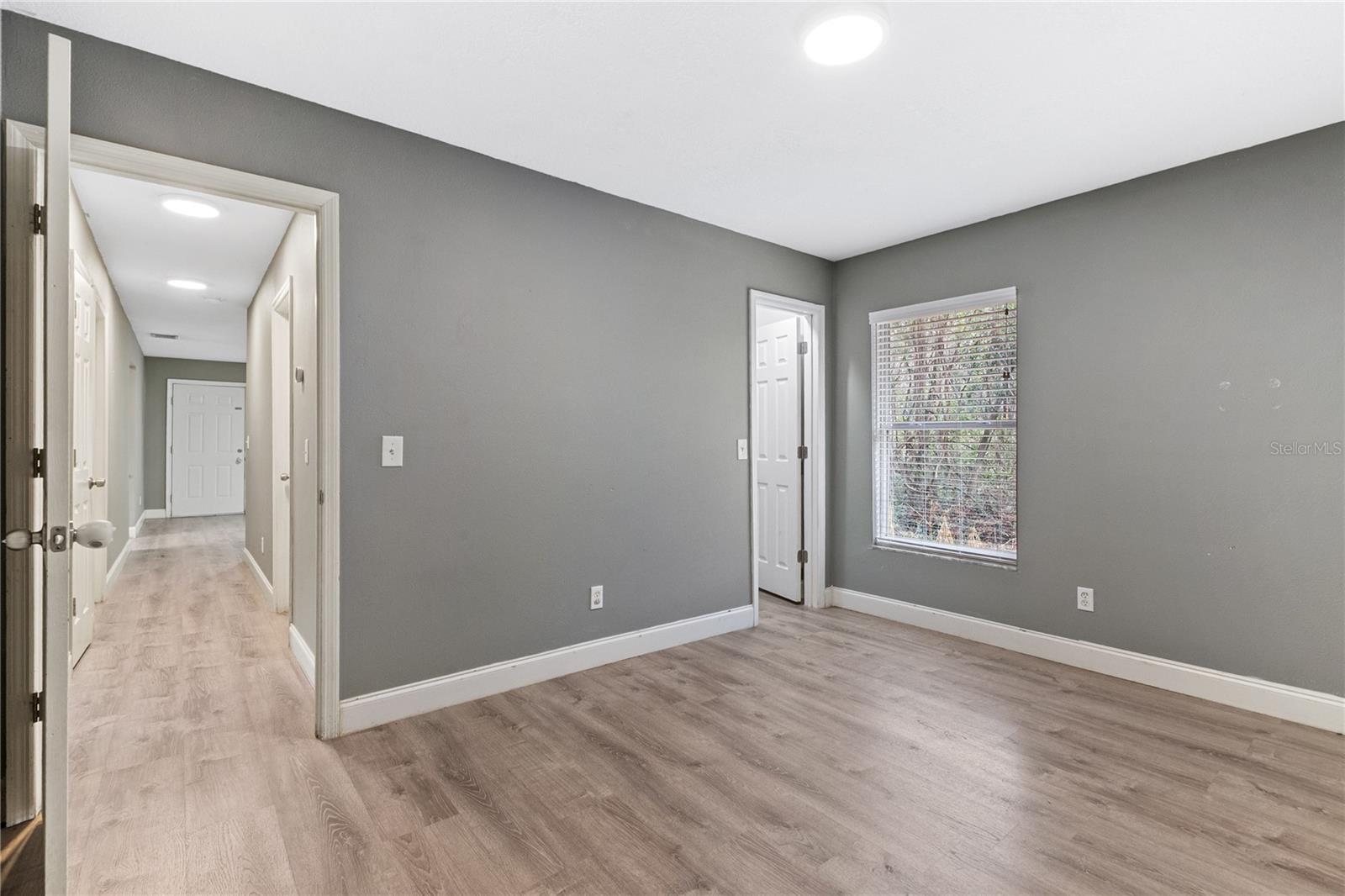 Image 10 of 24 For 600 Clarke Street