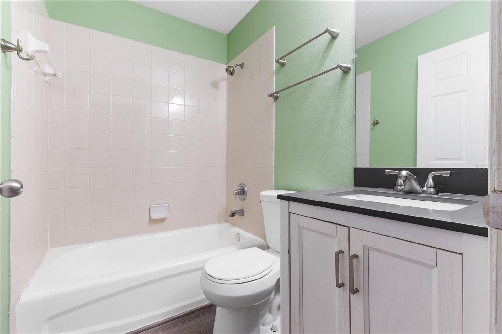 Image 13 of 24 For 600 Clarke Street