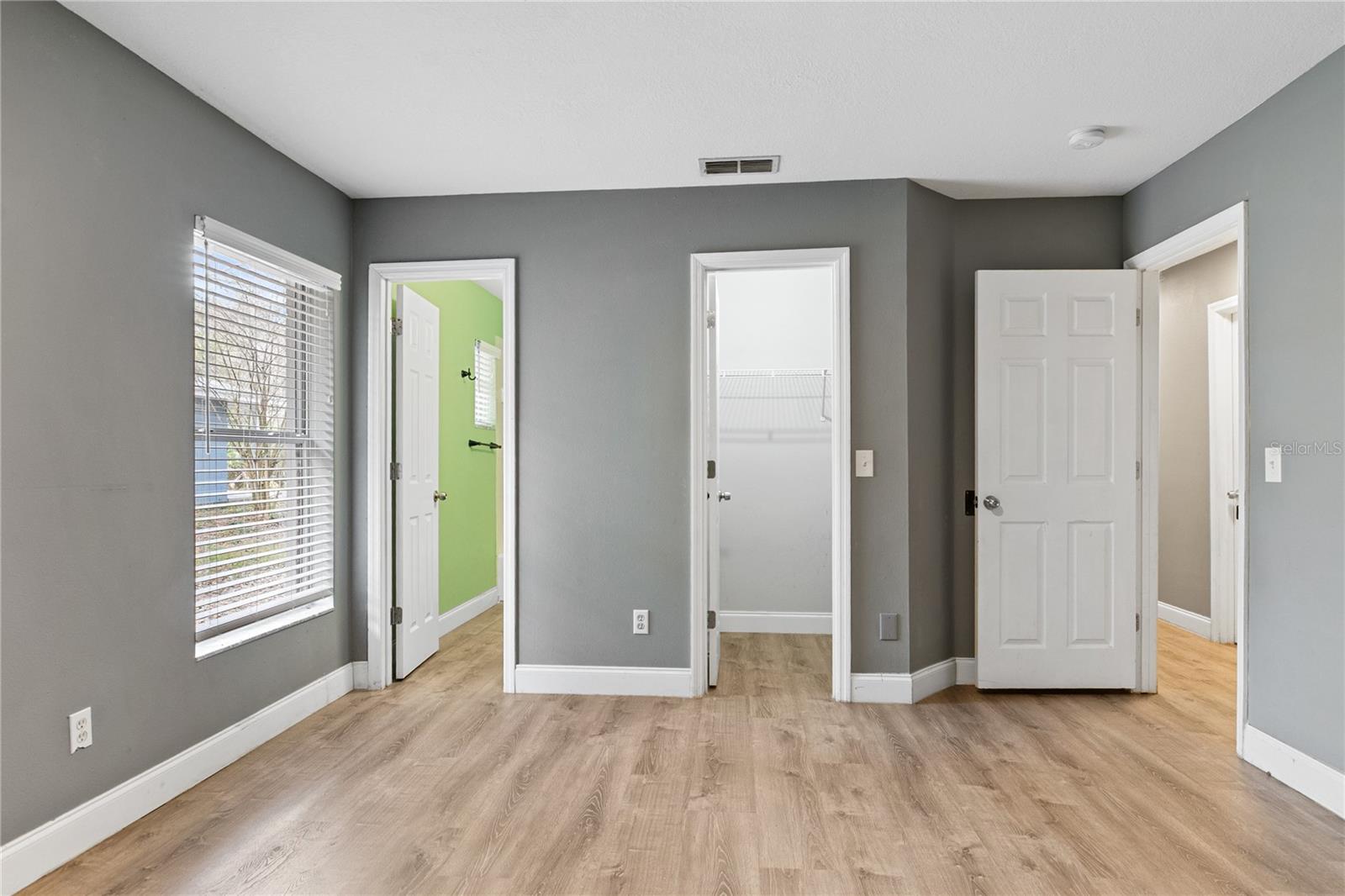 Image 16 of 24 For 600 Clarke Street