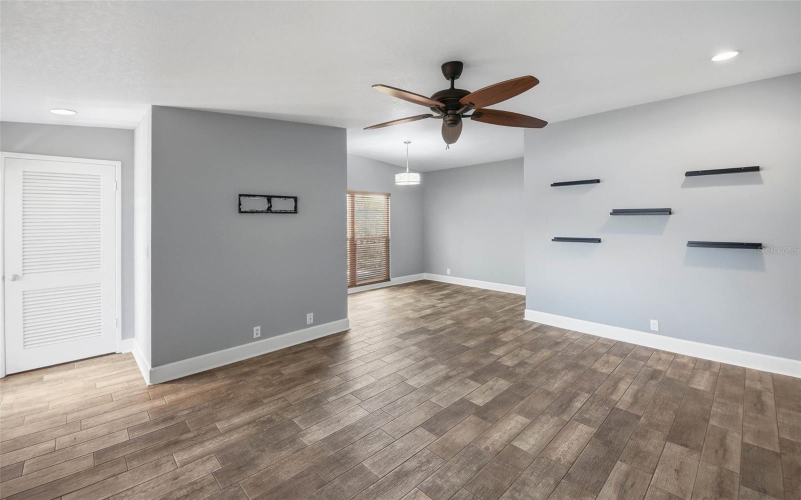 Image 5 of 24 For 701 Strathmore Drive