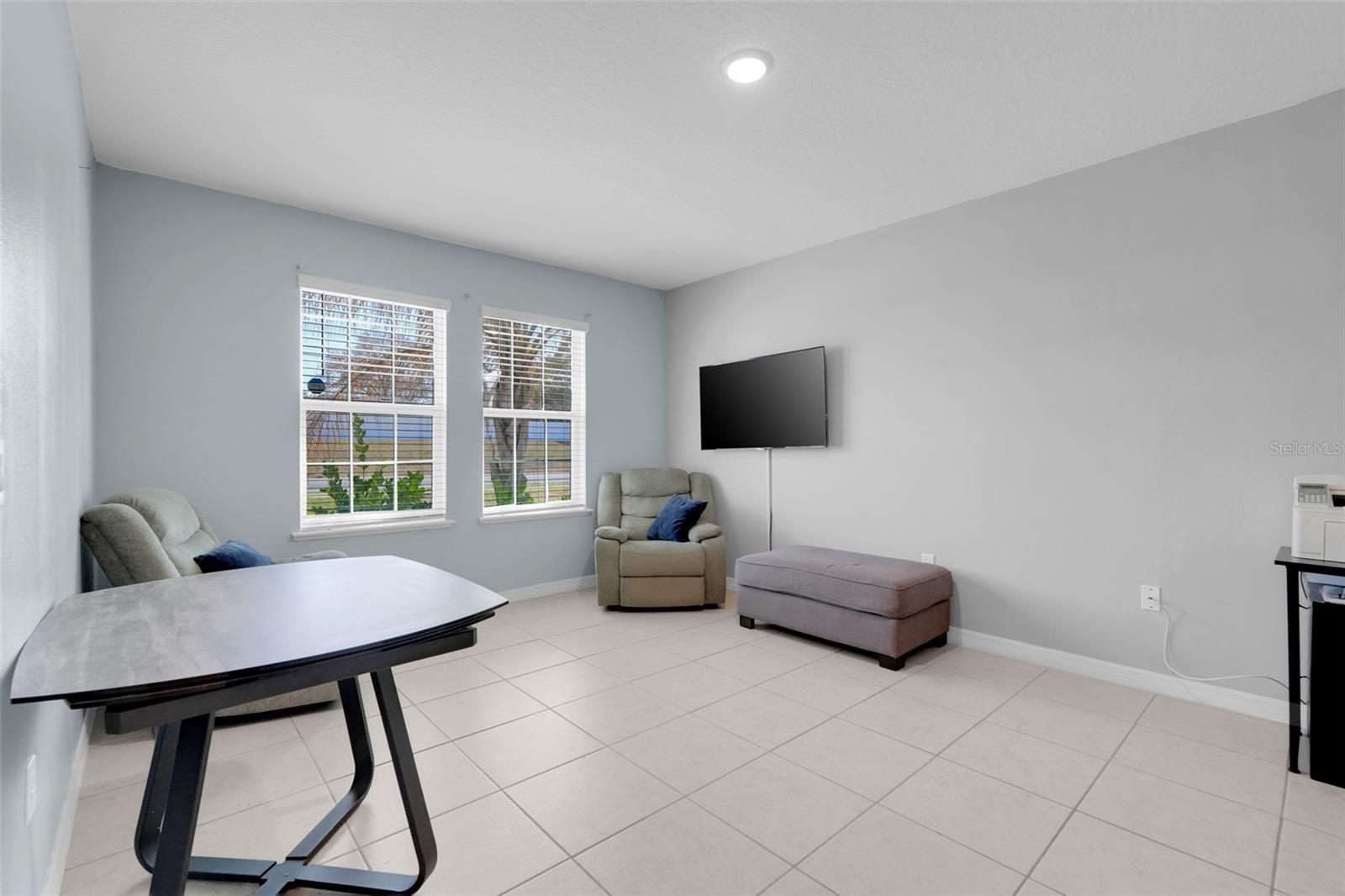 Image 10 of 38 For 15211 Silver Eagle Road