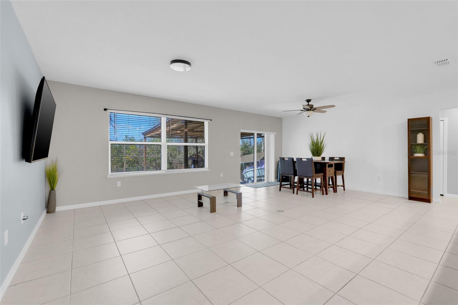 Image 11 of 38 For 15211 Silver Eagle Road