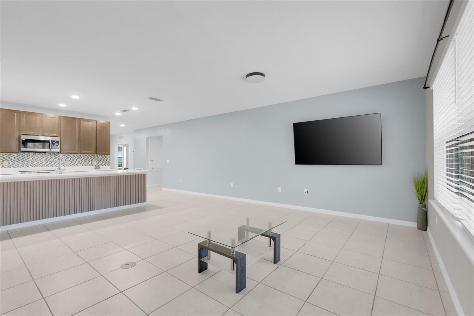 Image 15 of 38 For 15211 Silver Eagle Road