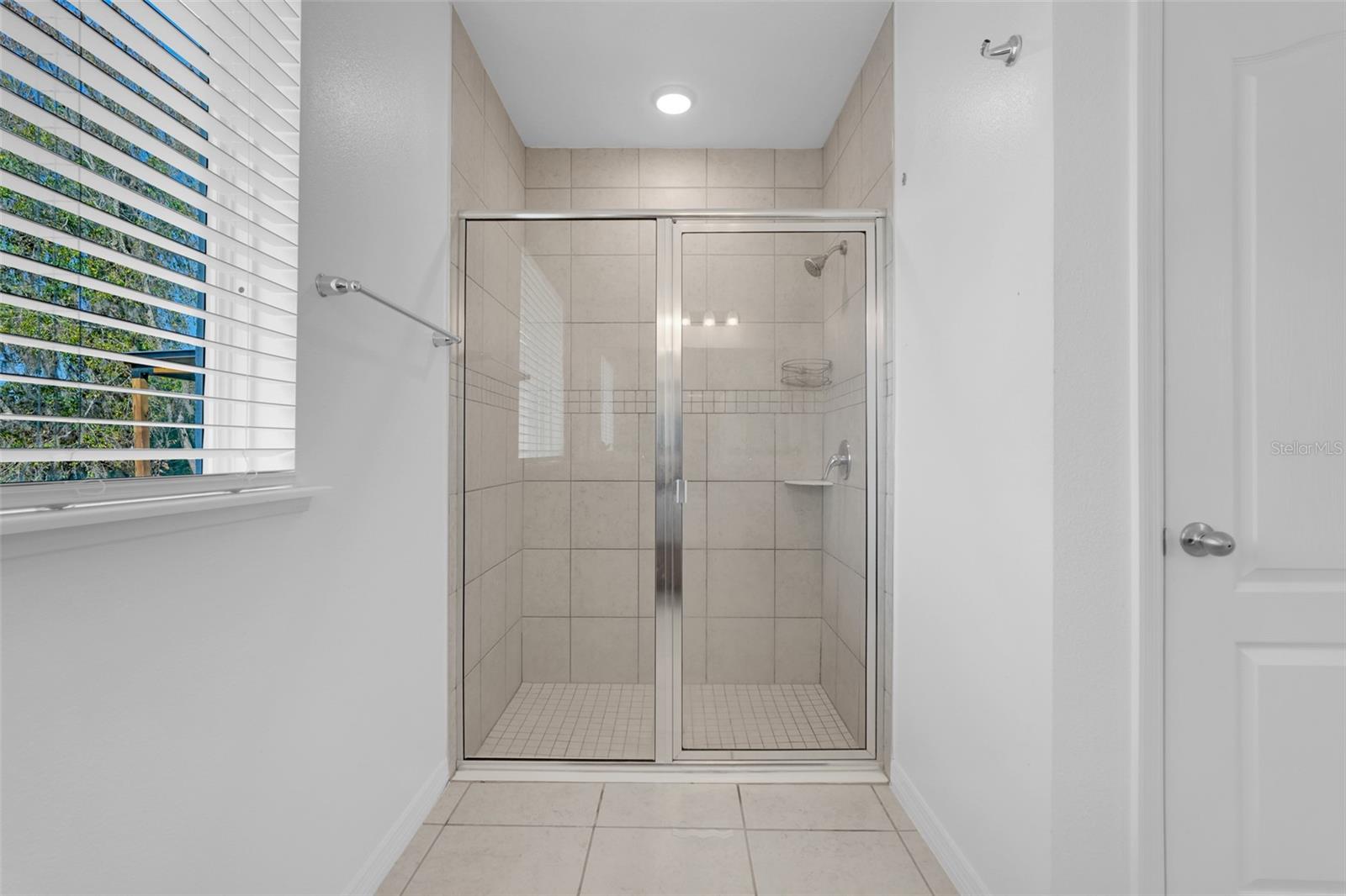 Image 24 of 38 For 15211 Silver Eagle Road