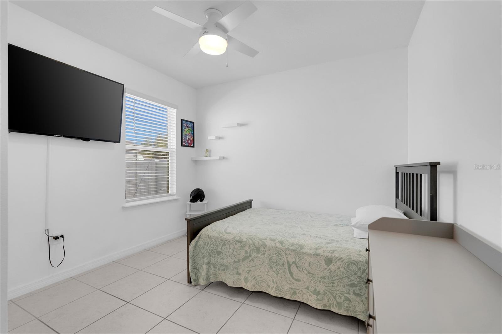 Image 26 of 38 For 15211 Silver Eagle Road