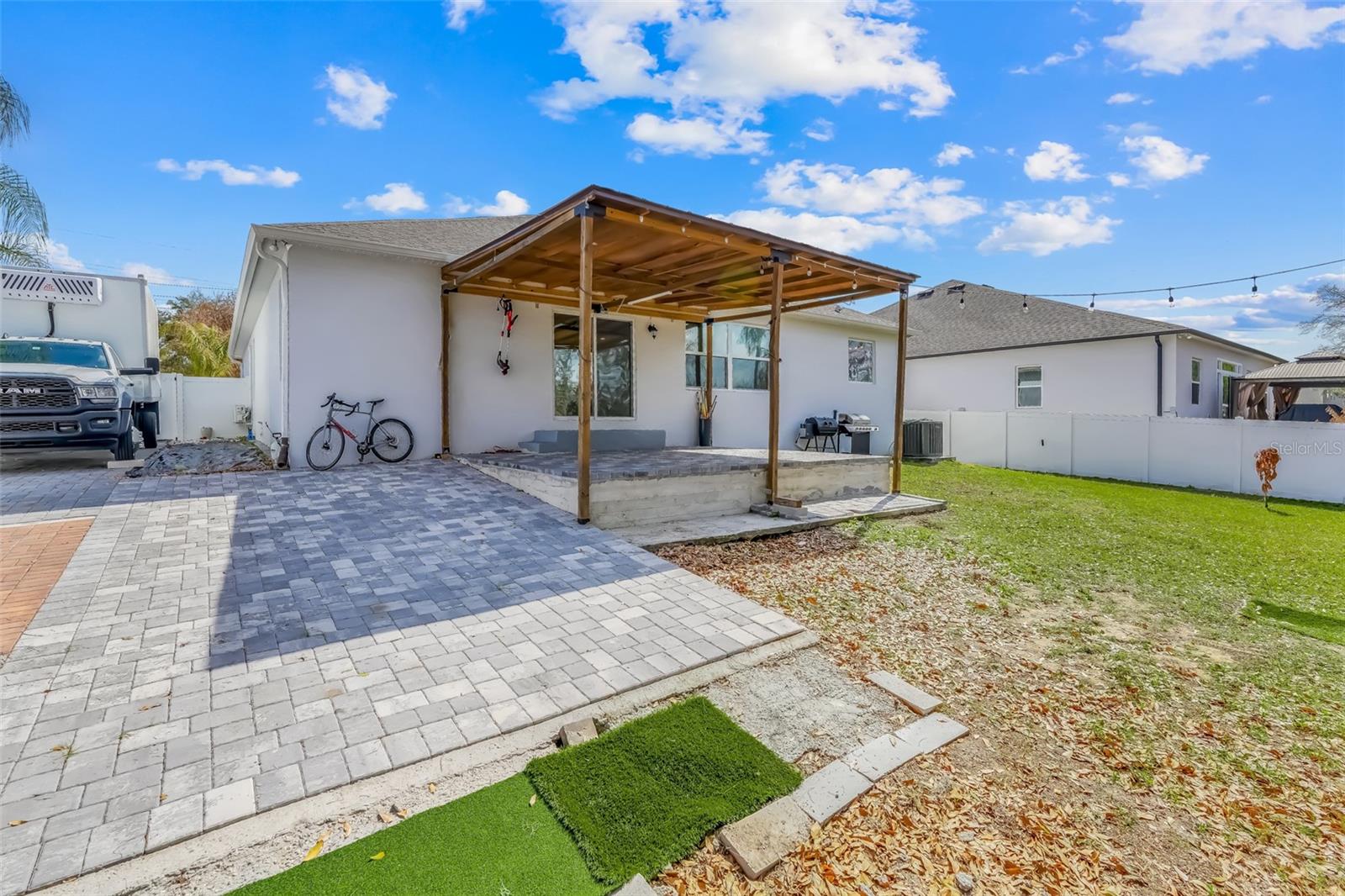 Image 35 of 38 For 15211 Silver Eagle Road