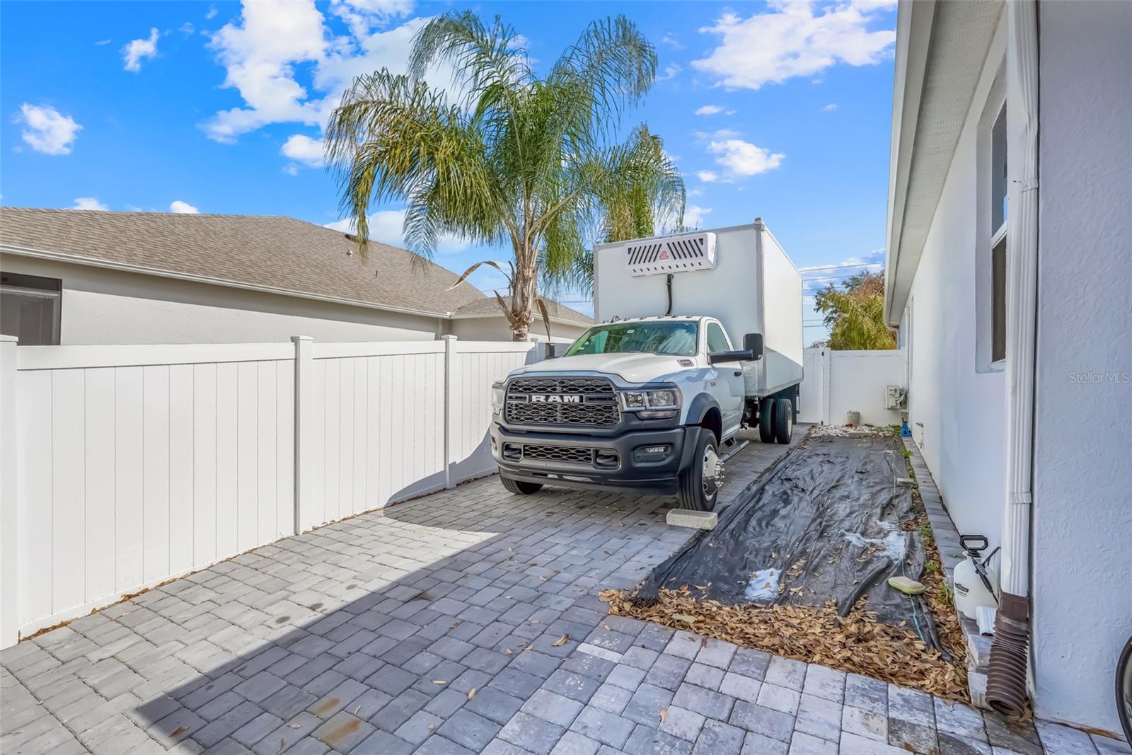 Image 36 of 38 For 15211 Silver Eagle Road