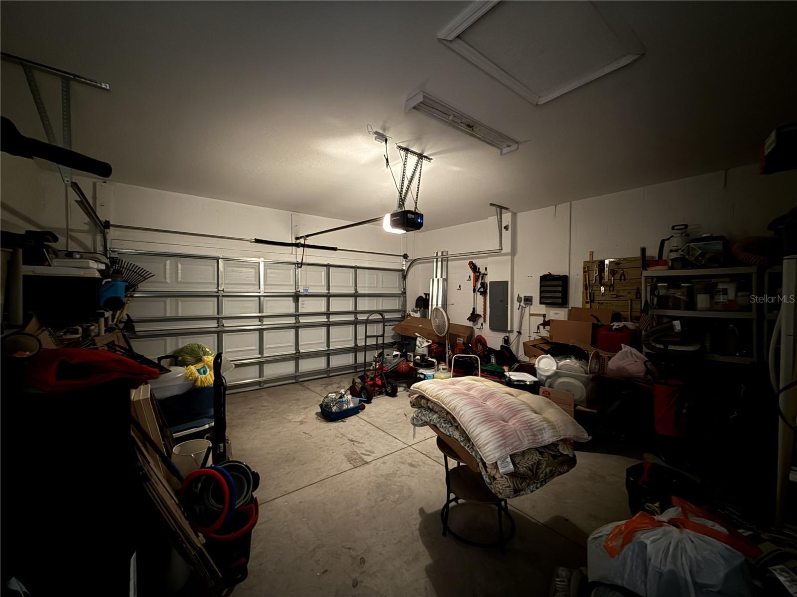 Image 11 of 26 For 16418 Woodside Glen