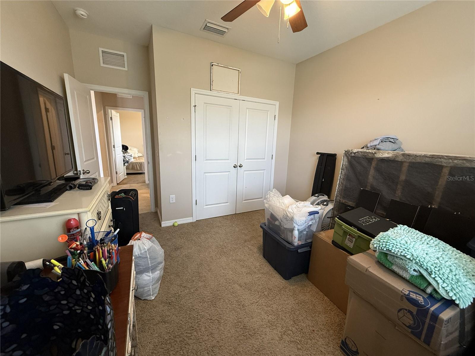 Image 6 of 26 For 16418 Woodside Glen