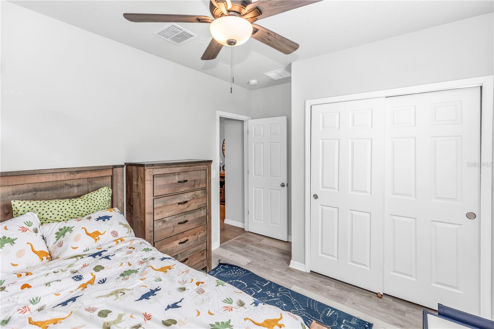 Image 12 of 23 For 224 Towns Circle