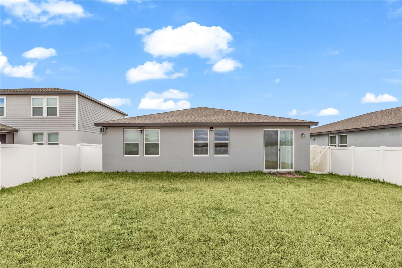 Image 15 of 23 For 224 Towns Circle