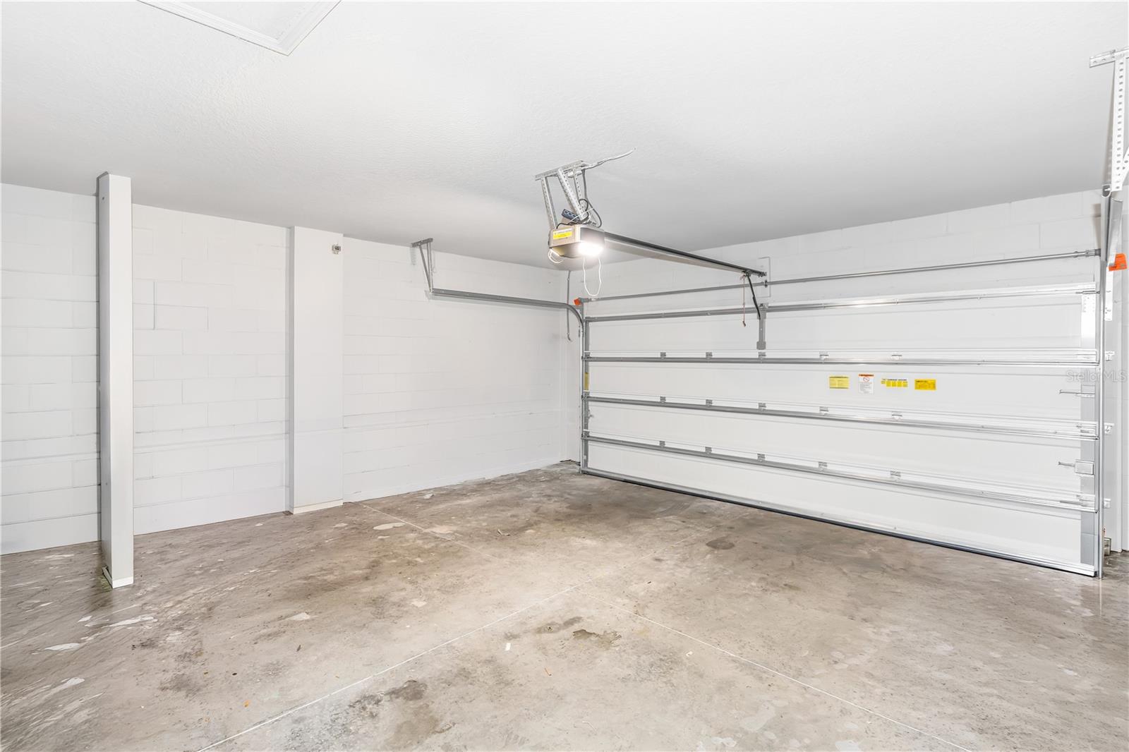 Image 17 of 23 For 224 Towns Circle