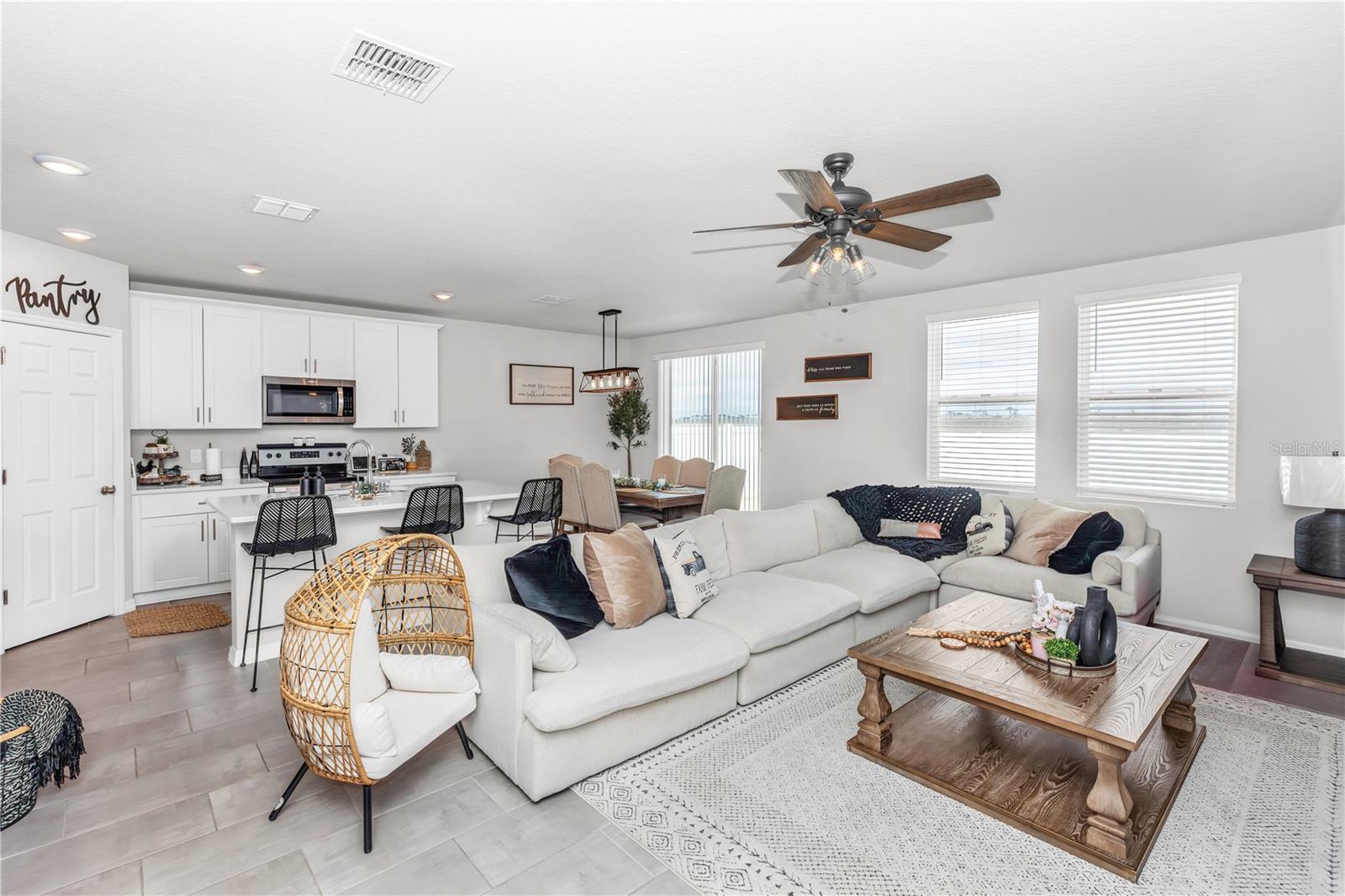 Image 5 of 23 For 224 Towns Circle