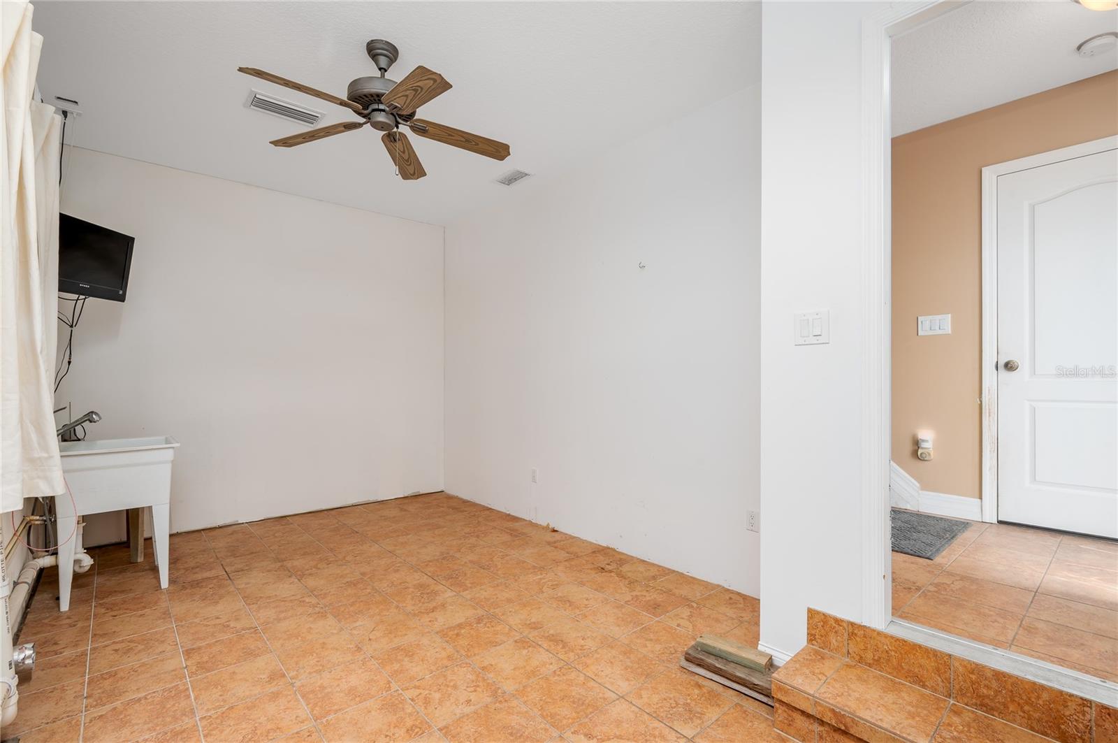 Image 12 of 58 For 214 Gary Avenue