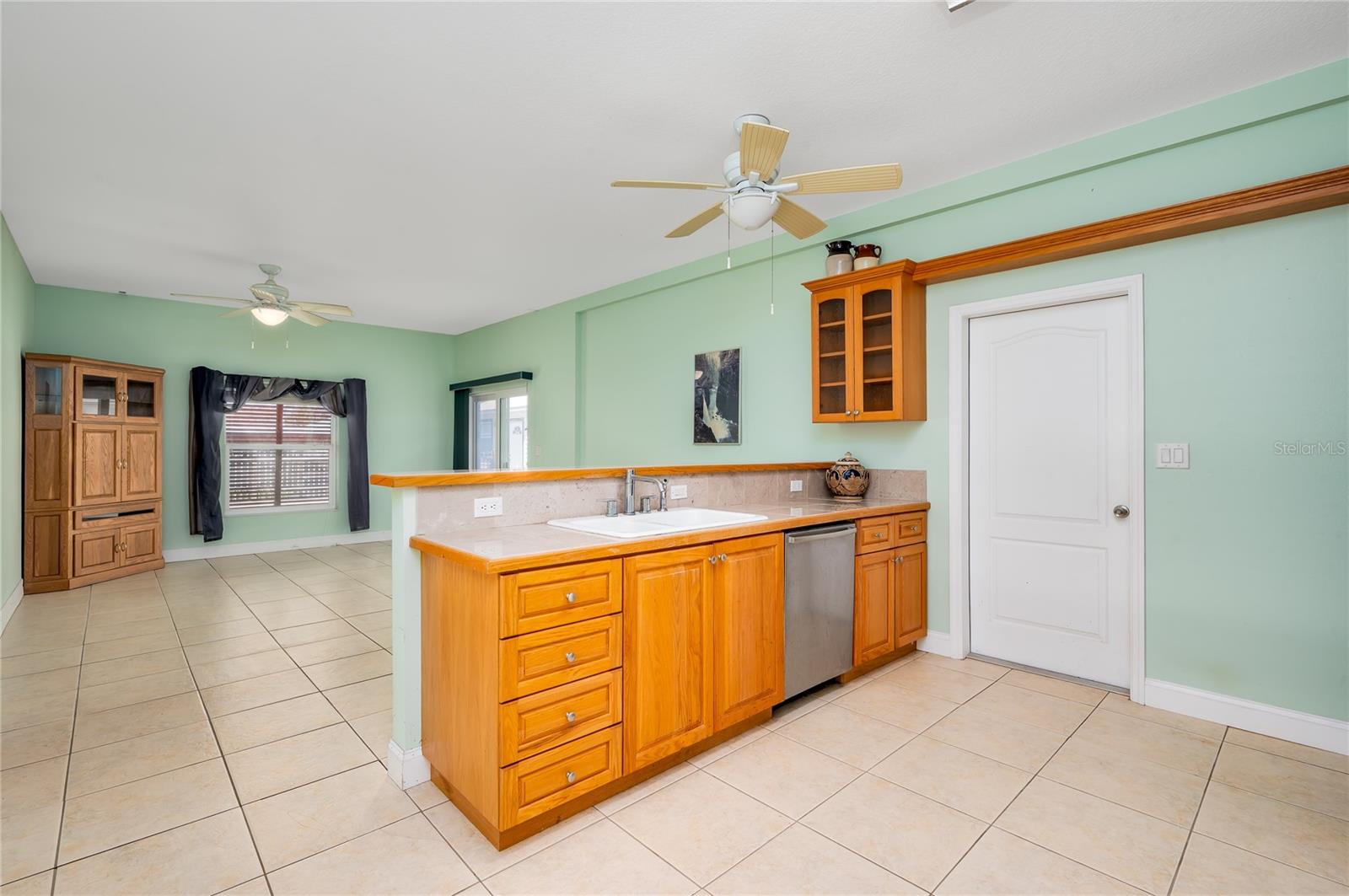 Image 18 of 58 For 214 Gary Avenue