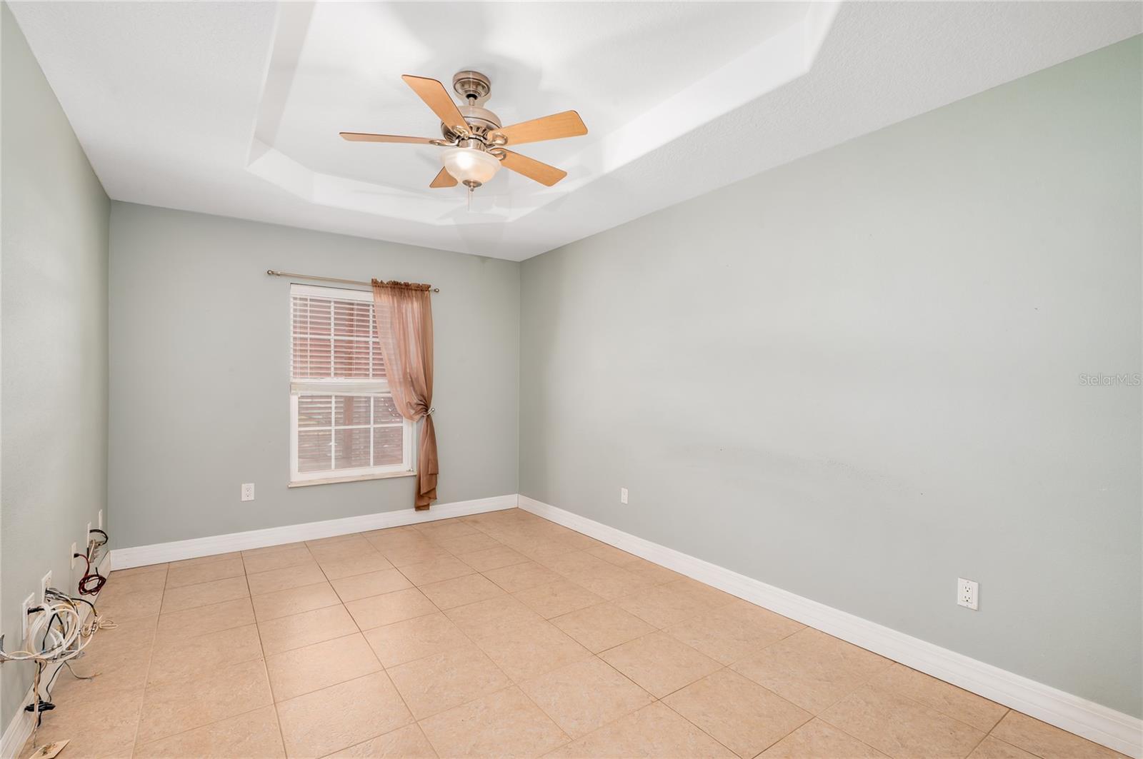 Image 24 of 58 For 214 Gary Avenue