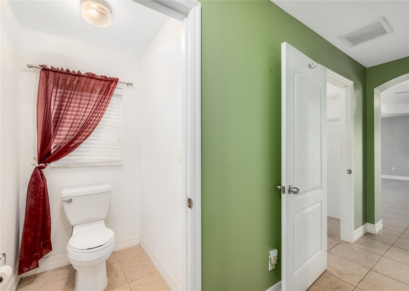 Image 27 of 58 For 214 Gary Avenue