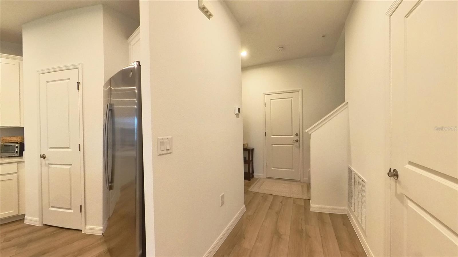 Image 15 of 32 For 554 Orient Avenue