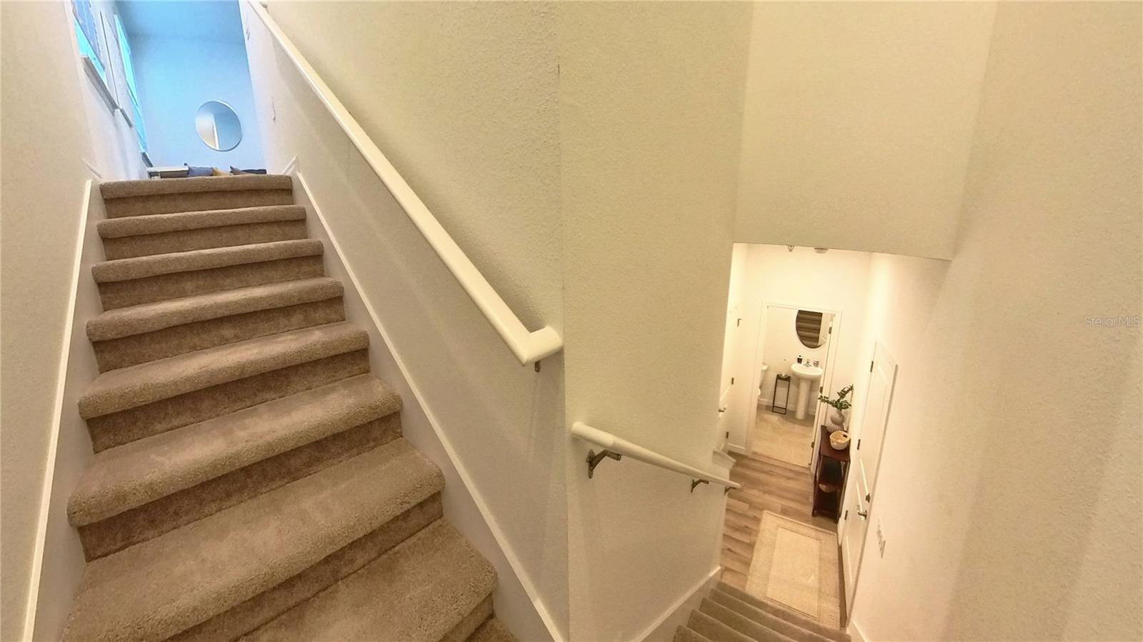 Image 18 of 32 For 554 Orient Avenue