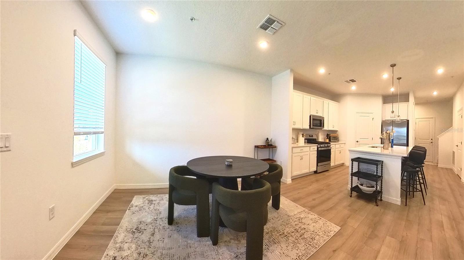 Image 3 of 32 For 554 Orient Avenue