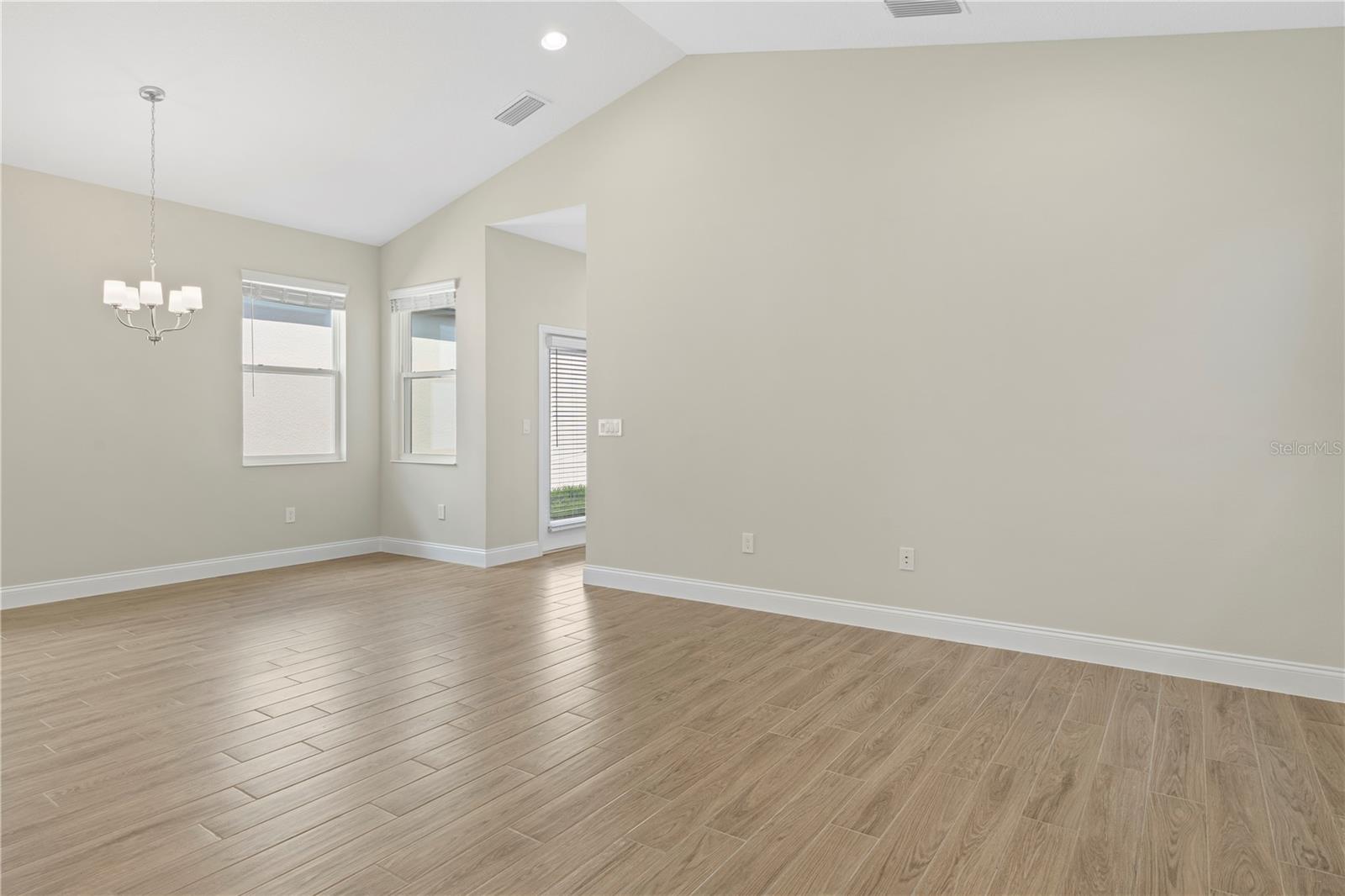 Image 17 of 30 For 12144 Stoneleigh Alley