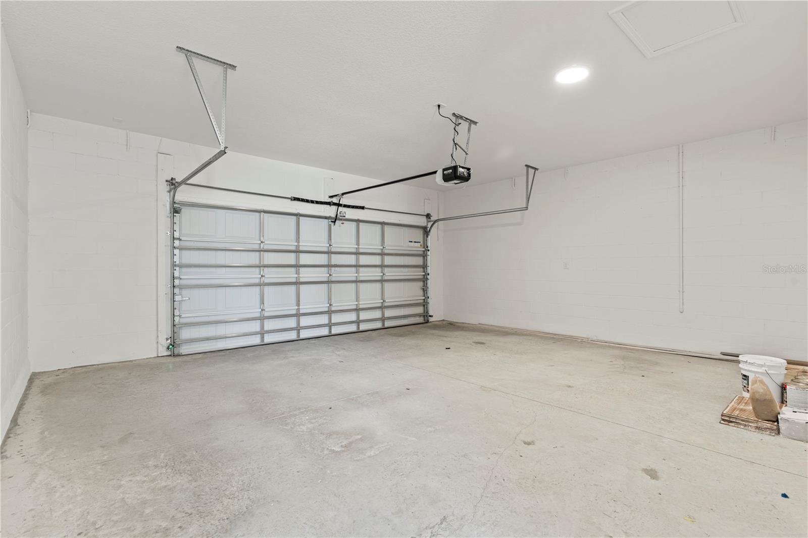 Image 18 of 30 For 12144 Stoneleigh Alley