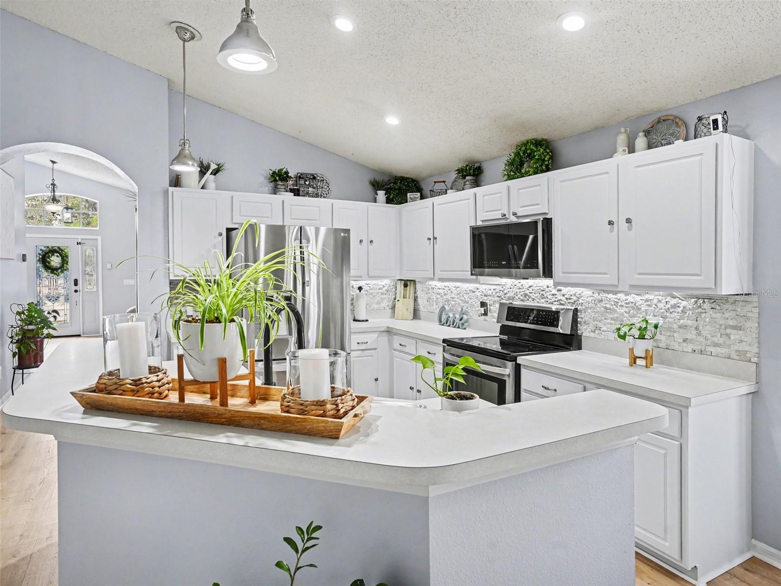 Listing photo id 8 for 14161 Portrush Drive